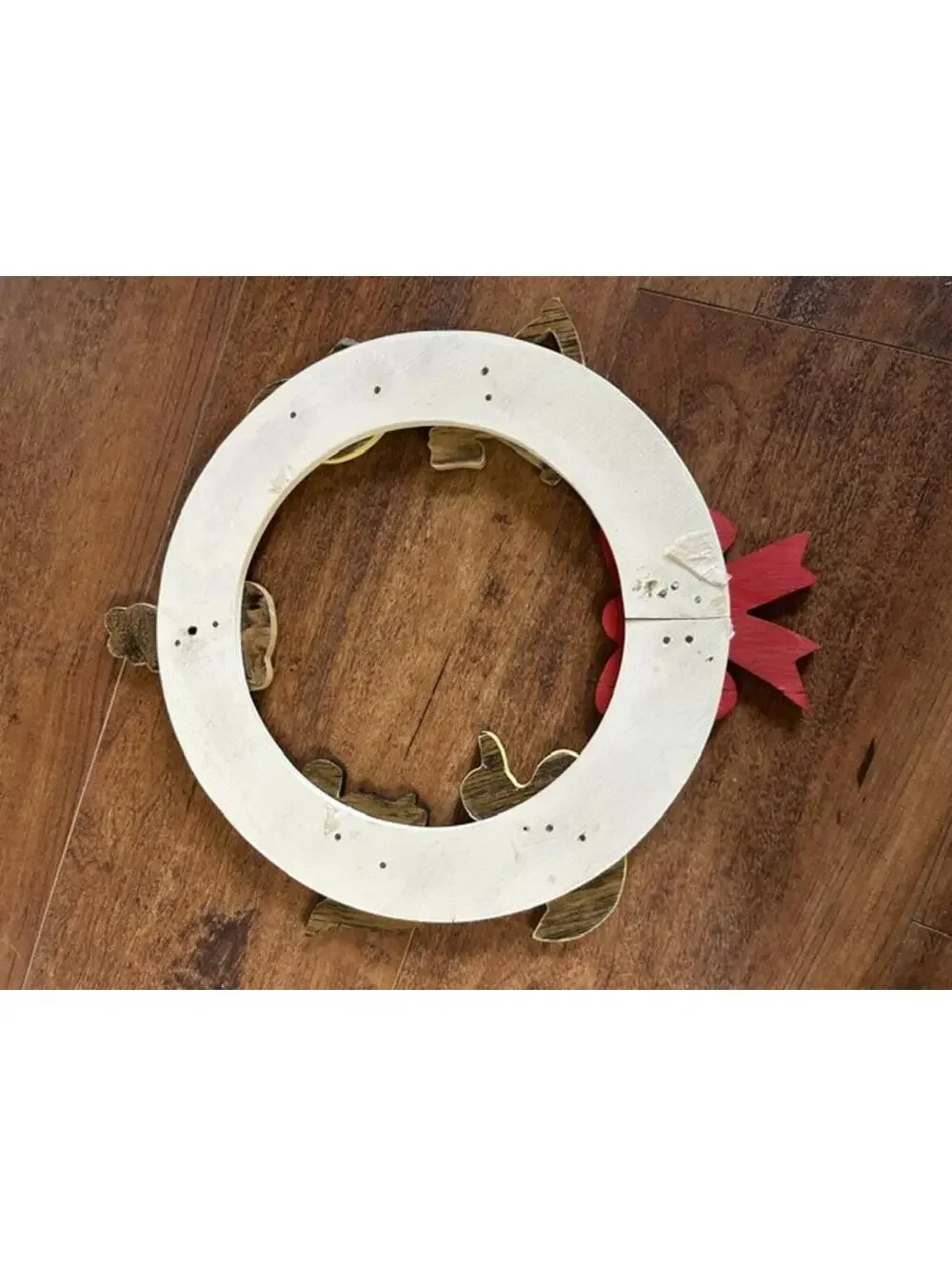 Vintage Wooden Holiday Wreath with Animal Decorations